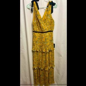 Lulus Medium Yellow Floral Dress NWT